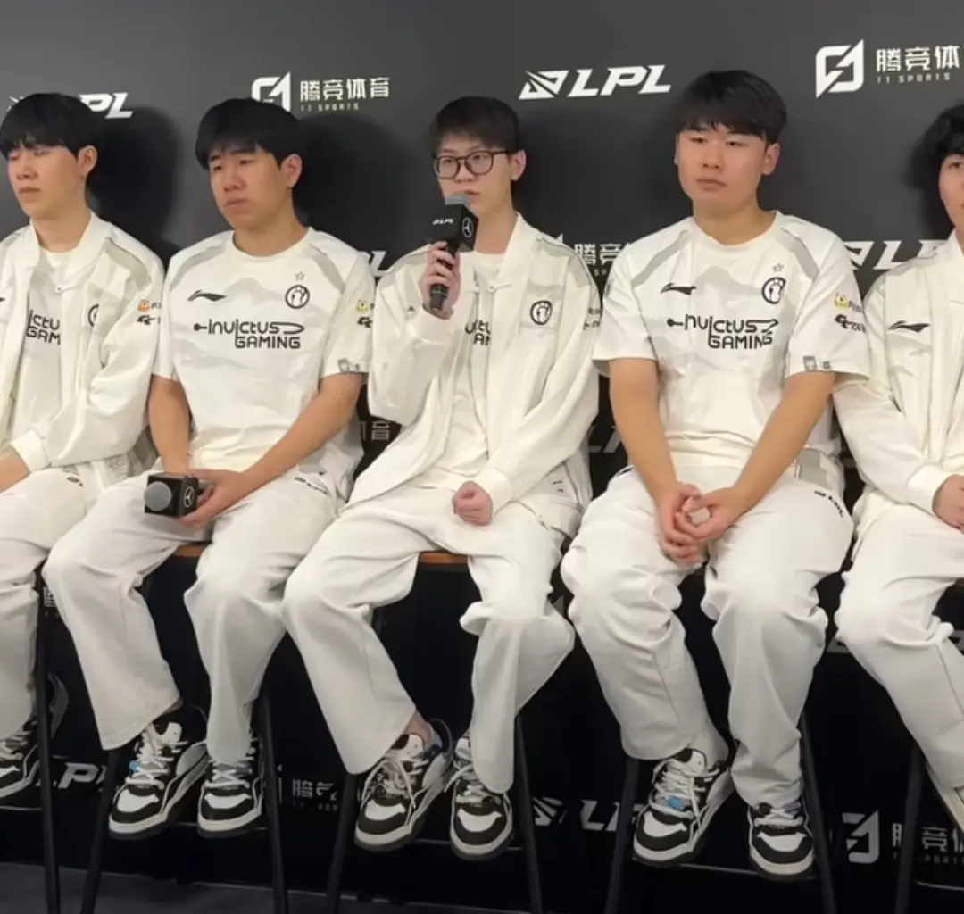 img, hanks img, hanks